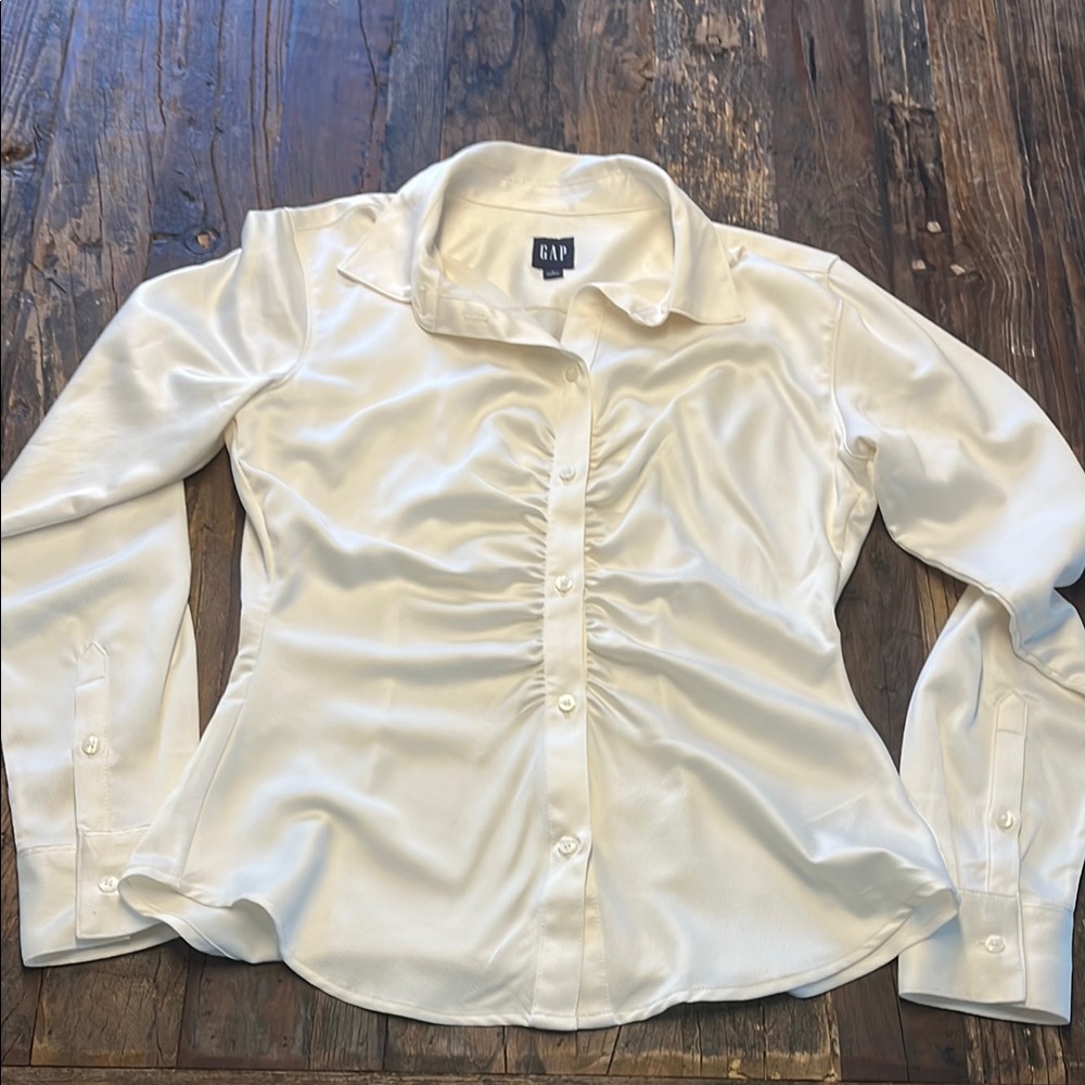 GAP White Button Down Shirt for Women